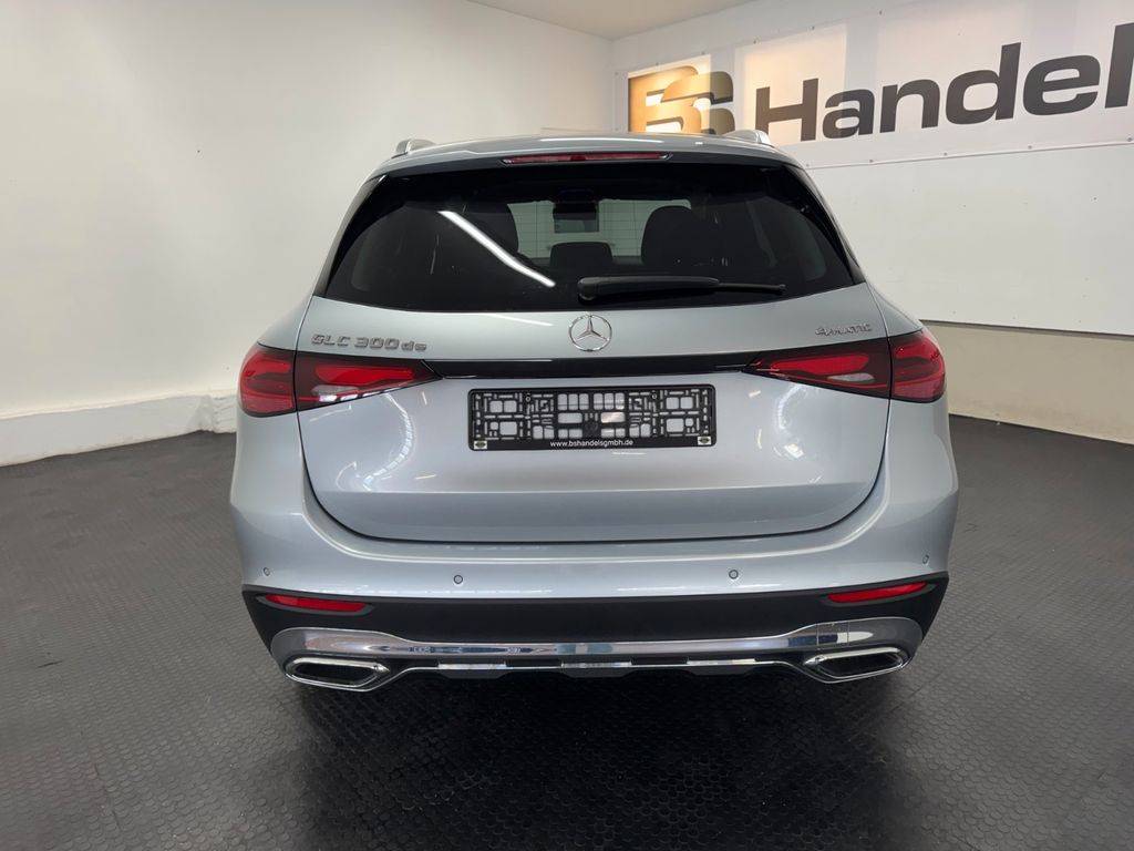 MERCEDES-BENZ GLC 300de 4M*PANO*DISTRONIC*360°*AHK*KAMERA* MERCEDES-BENZ GLC 300de 4M*PANO*DISTRONIC*360°*AHK*KAMERA*