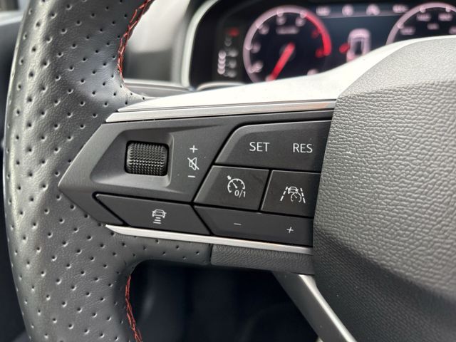 Arona FR 1,5 TSI DSG *LED+NAVI+AHK+SHZ+KAM+PDC*