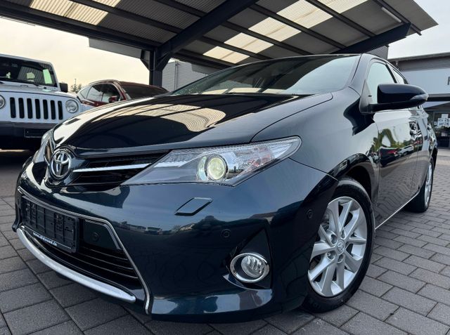 Toyota Auris Edition LED Xenon SHZ PDC Klimaaut. Tempom