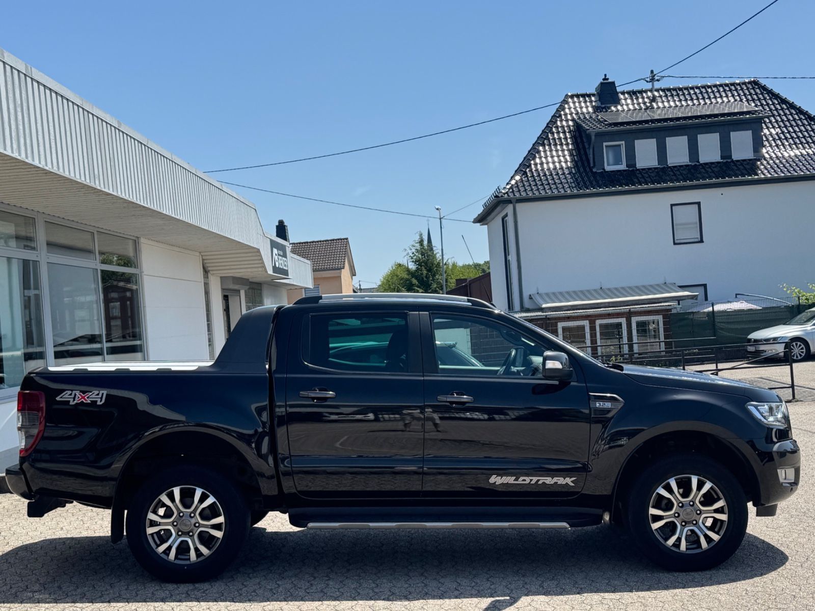 Fahrzeugabbildung Ford Ranger Wildtrak Doppelkabine 4x4/AHK/R-Cam/Navi