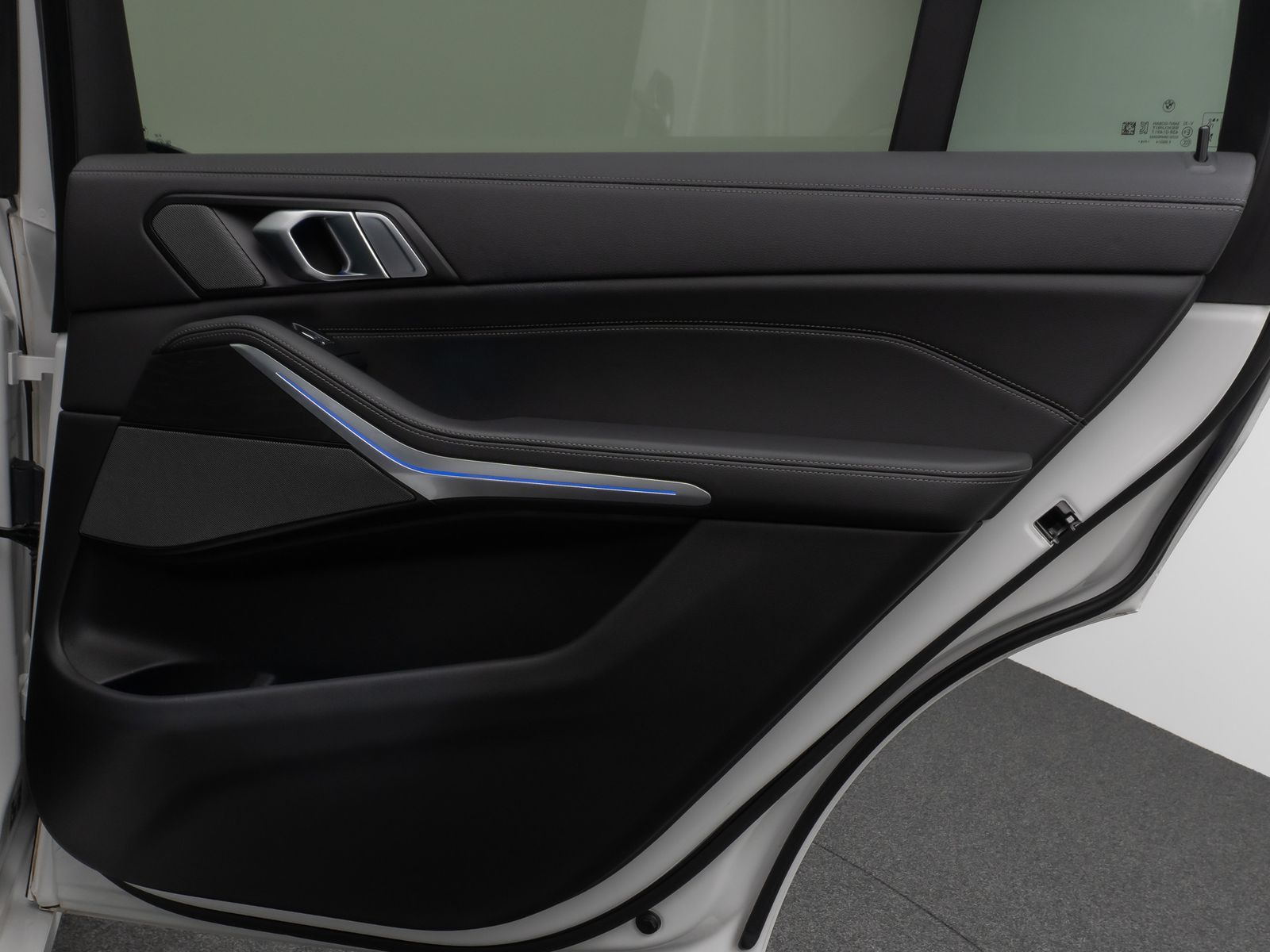Fahrzeugabbildung BMW X7 xD40d  Panorama Kamera HUD DAB H/K SoftCl AHK