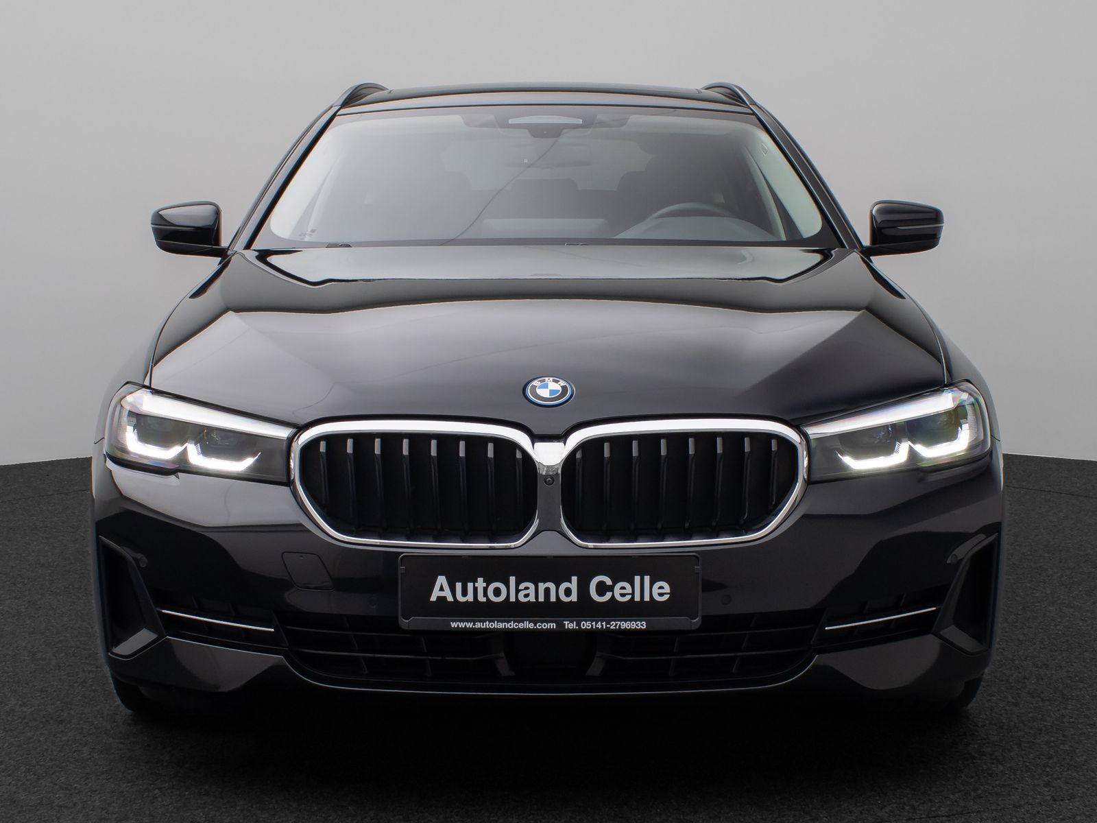 Fahrzeugabbildung BMW 530e Panorama 360°DAB H/K ACC AHK Alarm Leder