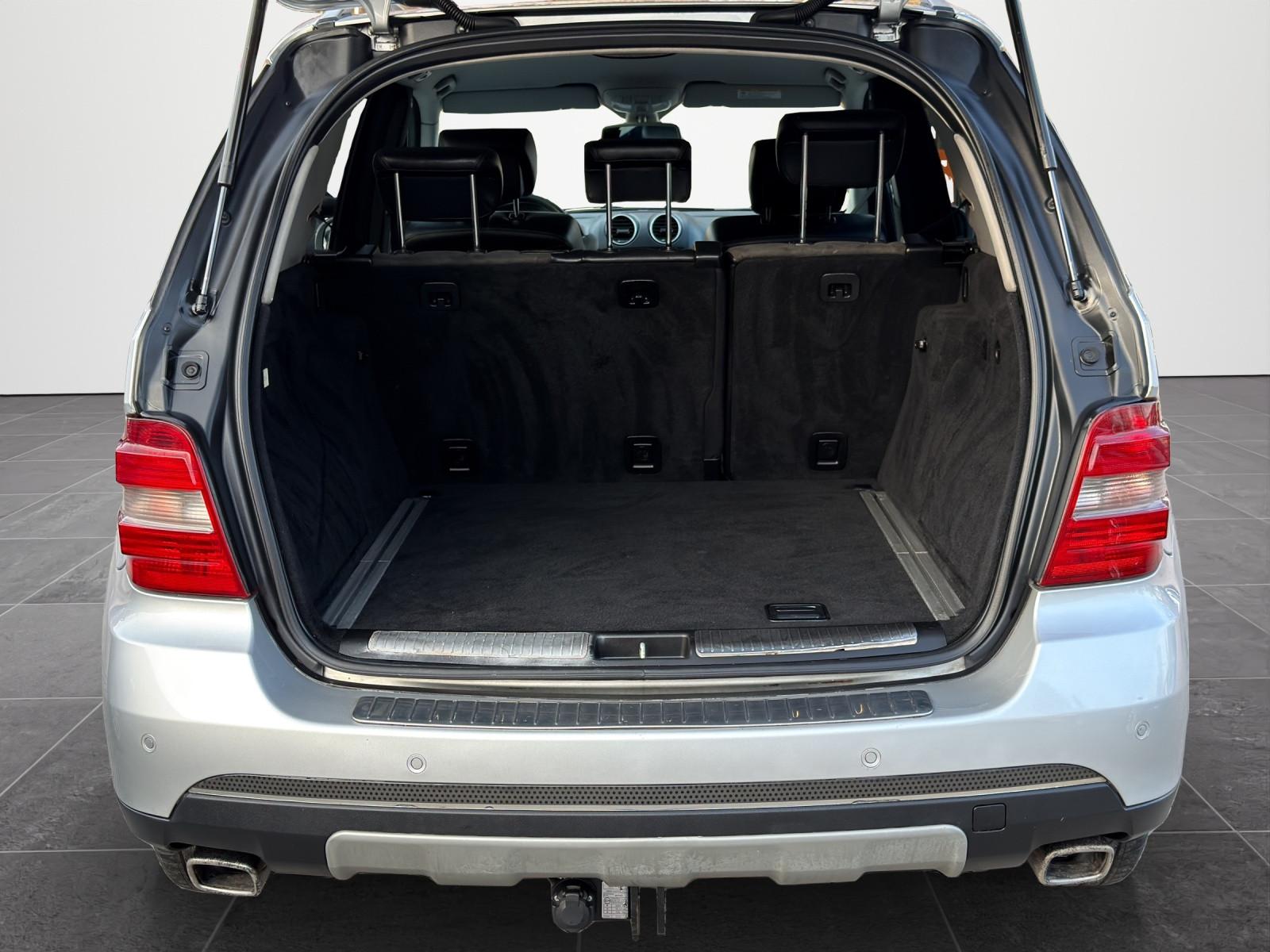 Mercedes-Benz ML 320 CDI NAVI*XENON*PDC*MEMORY*TEMPOMAT*AHK*!