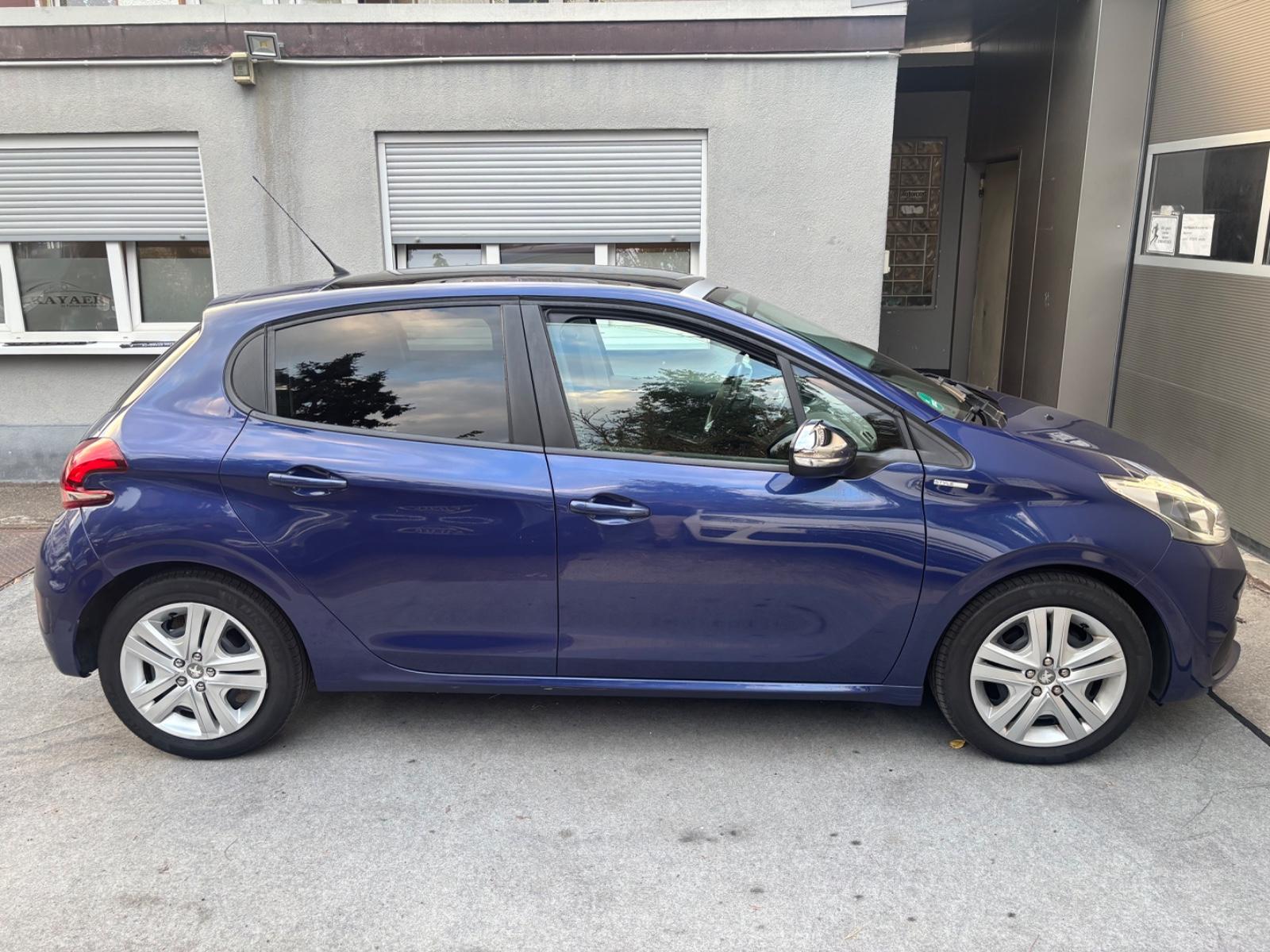 Peugeot 208 Style PANORAMADACH