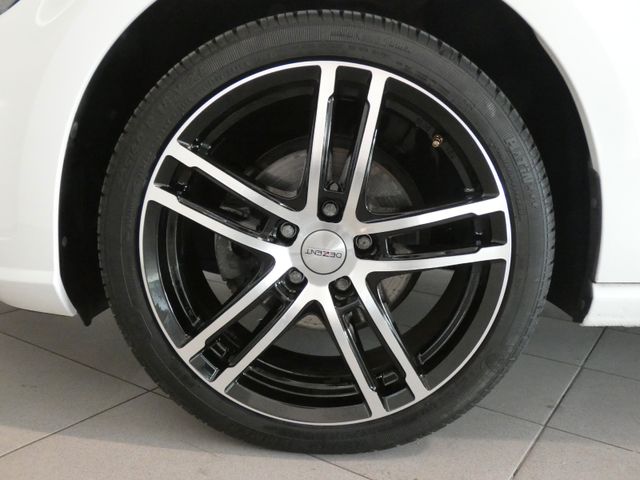 Golf 1.0 TSI SHZ KLIMAAUTOM. TEL TEMPOMAT 18ZOLL
