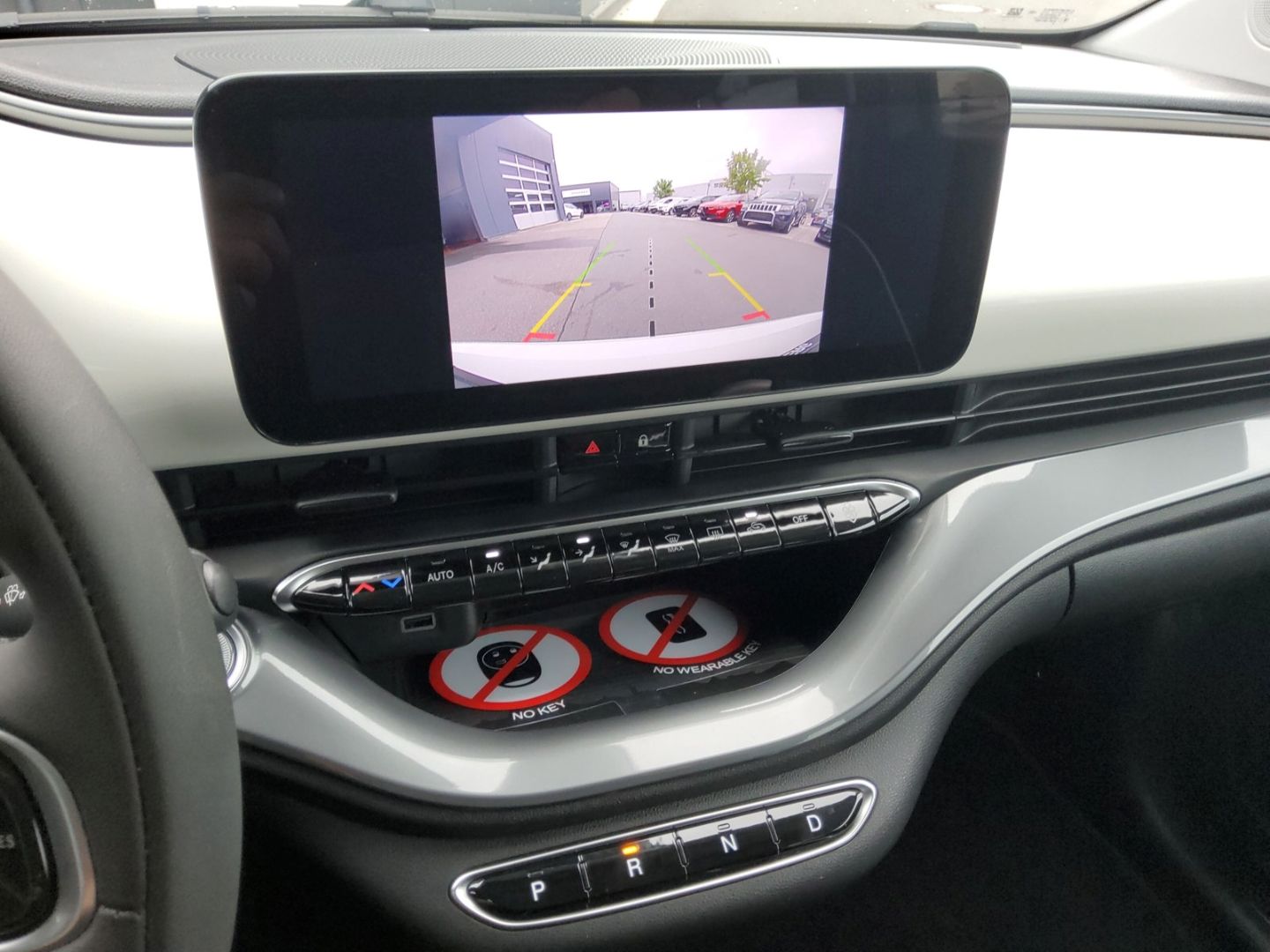 Fahrzeugabbildung Fiat 500e Elektro Komfort und Style Paket