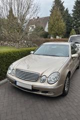 Mercedes-Benz E 270 CDI ELEGANCE Elegance - Garagenfahrzeug - Mercedes-Benz E 270: Cdi Elegance