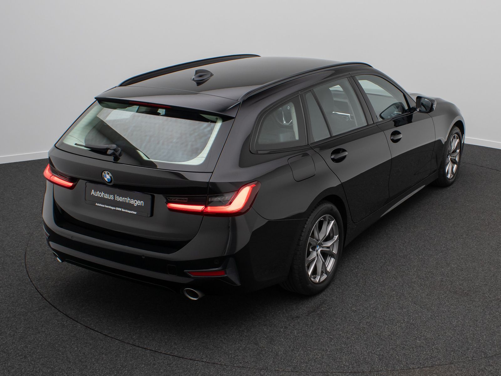 Fahrzeugabbildung BMW 320d  xD Sport Line Laser HUD DAB Komfort Alarm