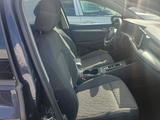 Volkswagen Golf VIII Move 2.0 TDI StandHZG Navi digitales C - Volkswagen Golf: Vi TDI