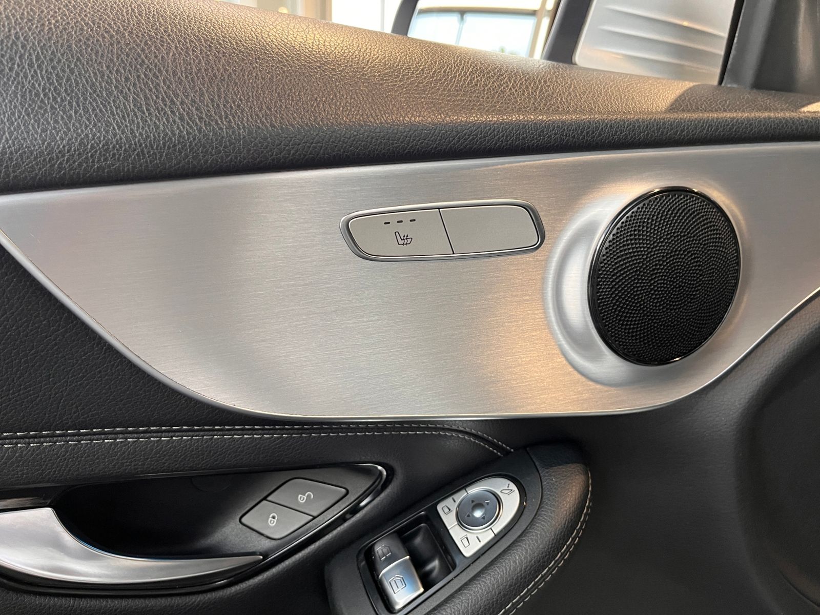 Fahrzeugabbildung Mercedes-Benz C -Klasse Coupe 180 KLIMA LED NAVI ALU