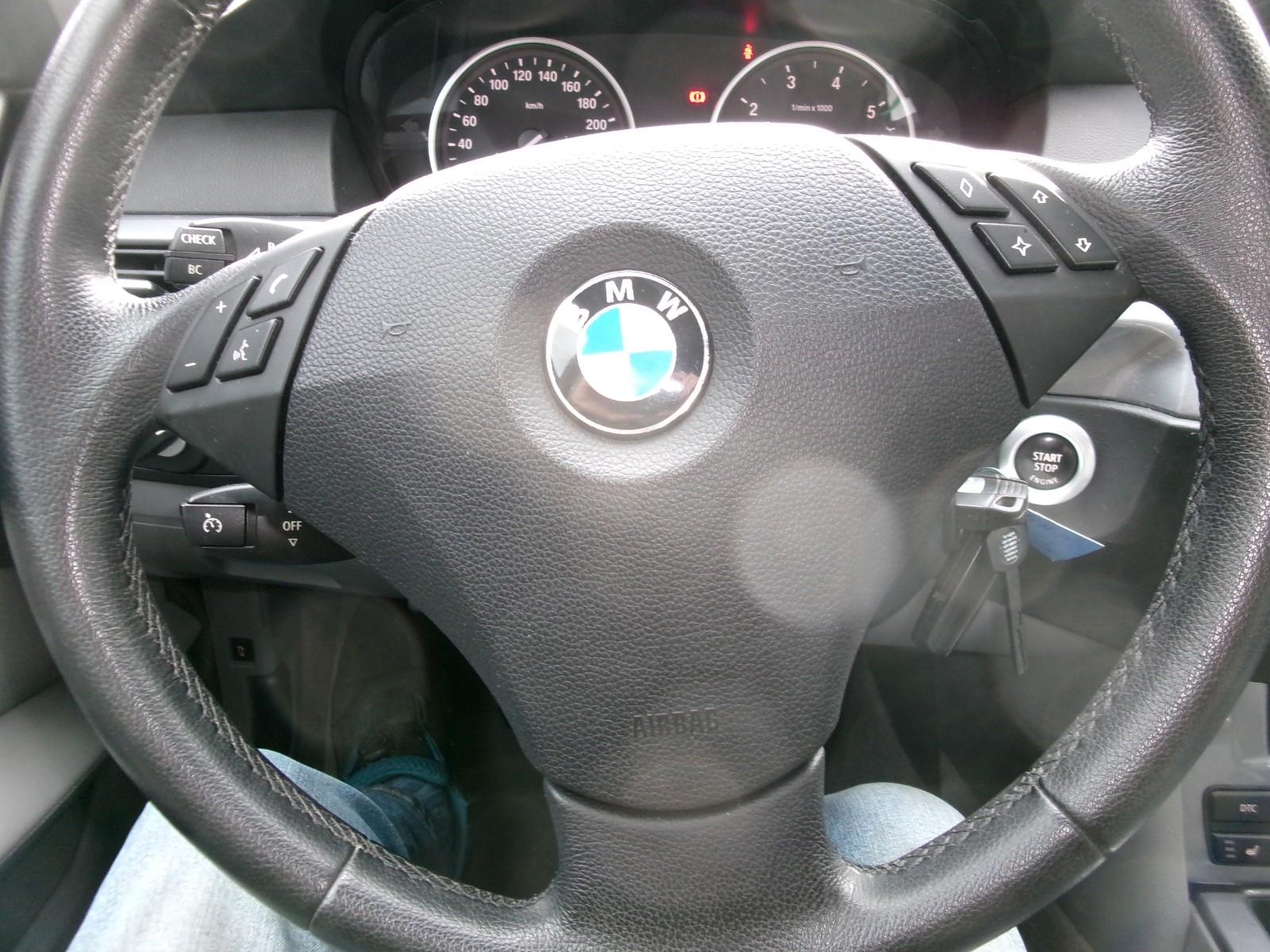BMW 523 5 BERLINE 523 I / XENON | 190 ch | BVM | HAYON ÉLECTRIQUE | VOLANT EN CUIR