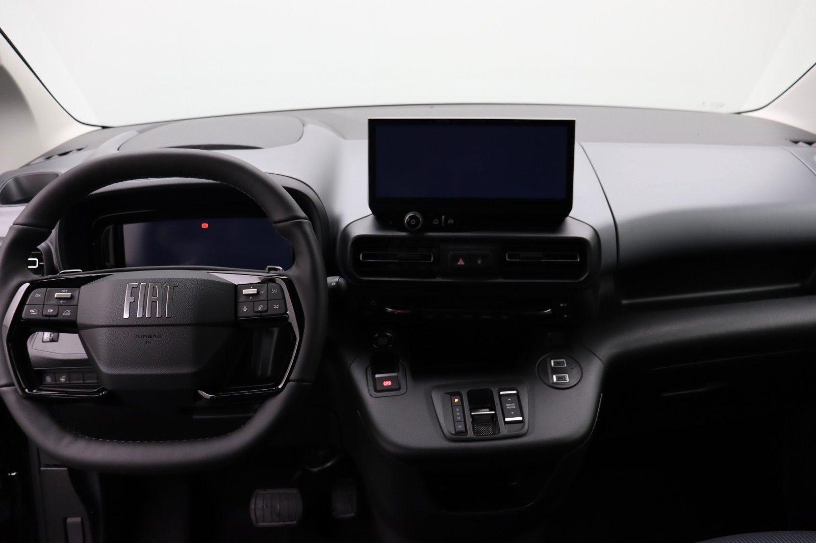 Fahrzeugabbildung Fiat Doblò Kombi L1 1.5 Diesel 96 kW Serie4