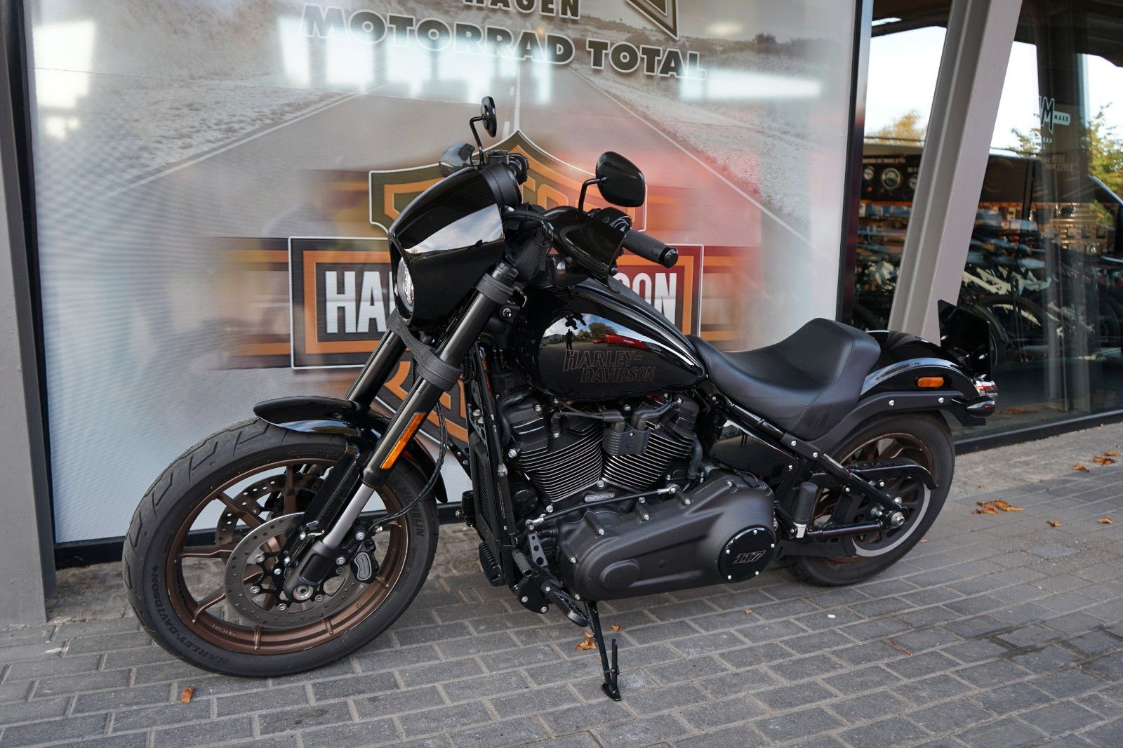 Fahrzeugabbildung Harley-Davidson Low Rider S 117cui Jekill & Hyde