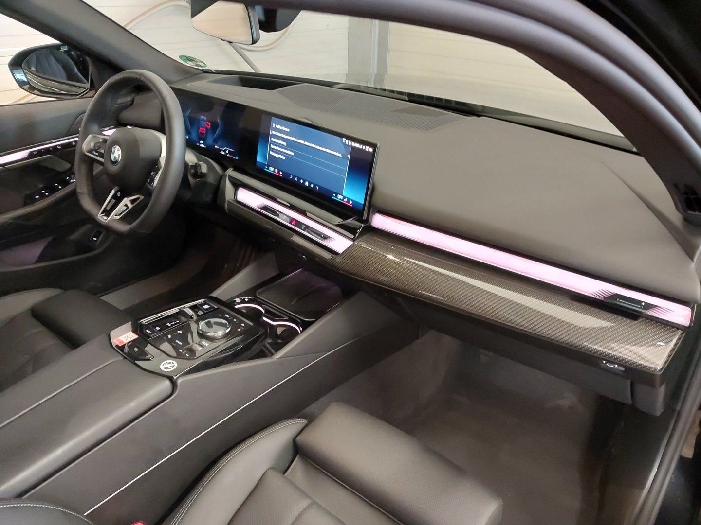 BMW 520d Touring M Sport Head-Up AHK Pano-Glasdac foto 5