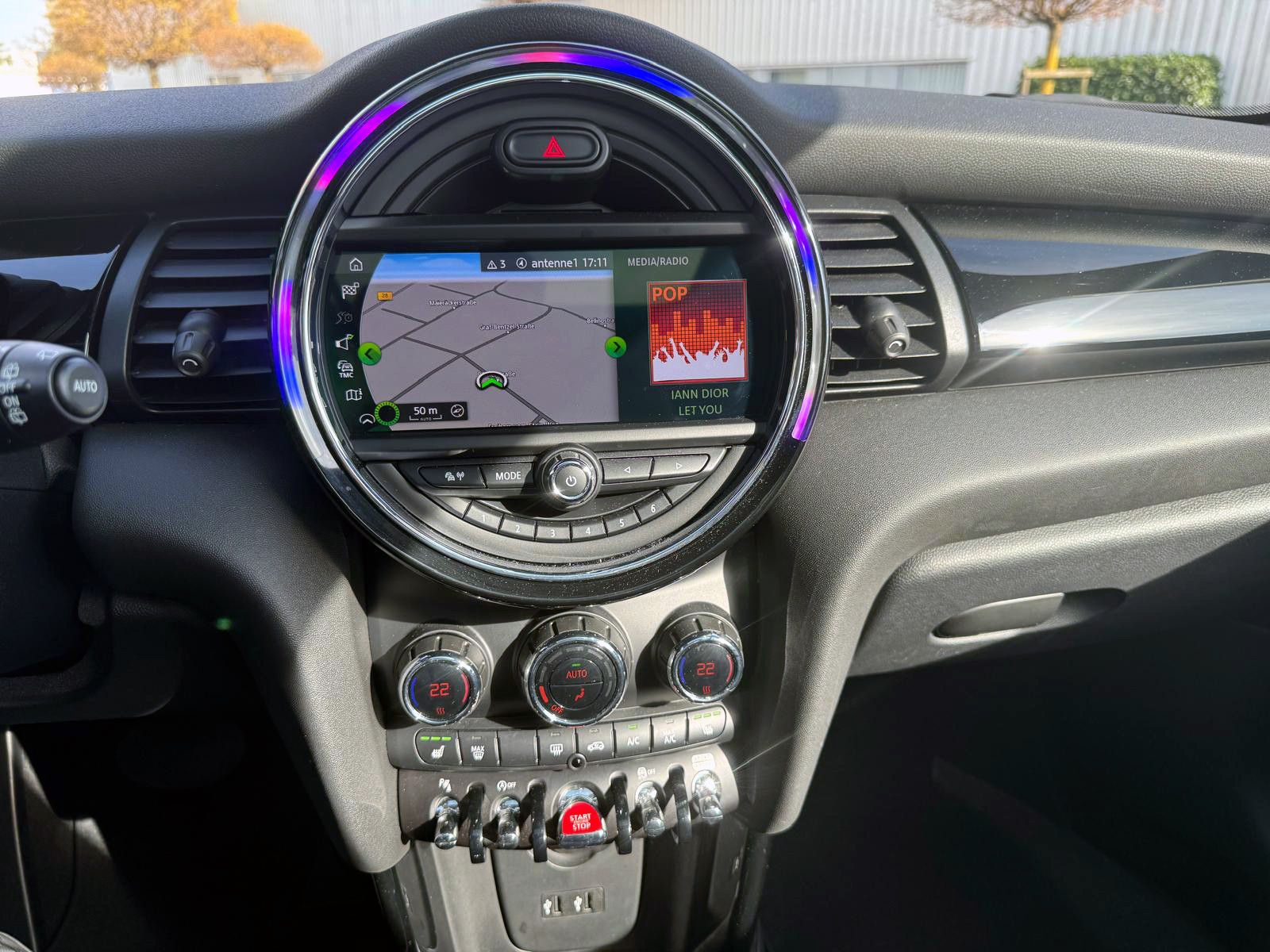 Fahrzeugabbildung MINI Cooper Steptr. LED NAV KAM PDC PANO  eGSD TEMP