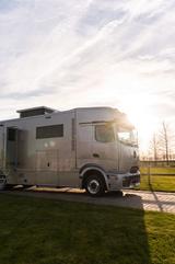 Mercedes-Benz Actros 2651 STX Pop-Out, Pop-Up. u. Wohntrailer - Mercedes-Benz Kipper Actros