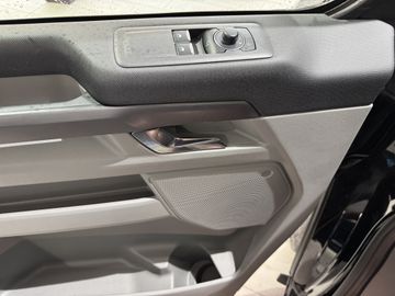 Ford Tourneo Custom 2.0 EcoBlue L1 Titanium