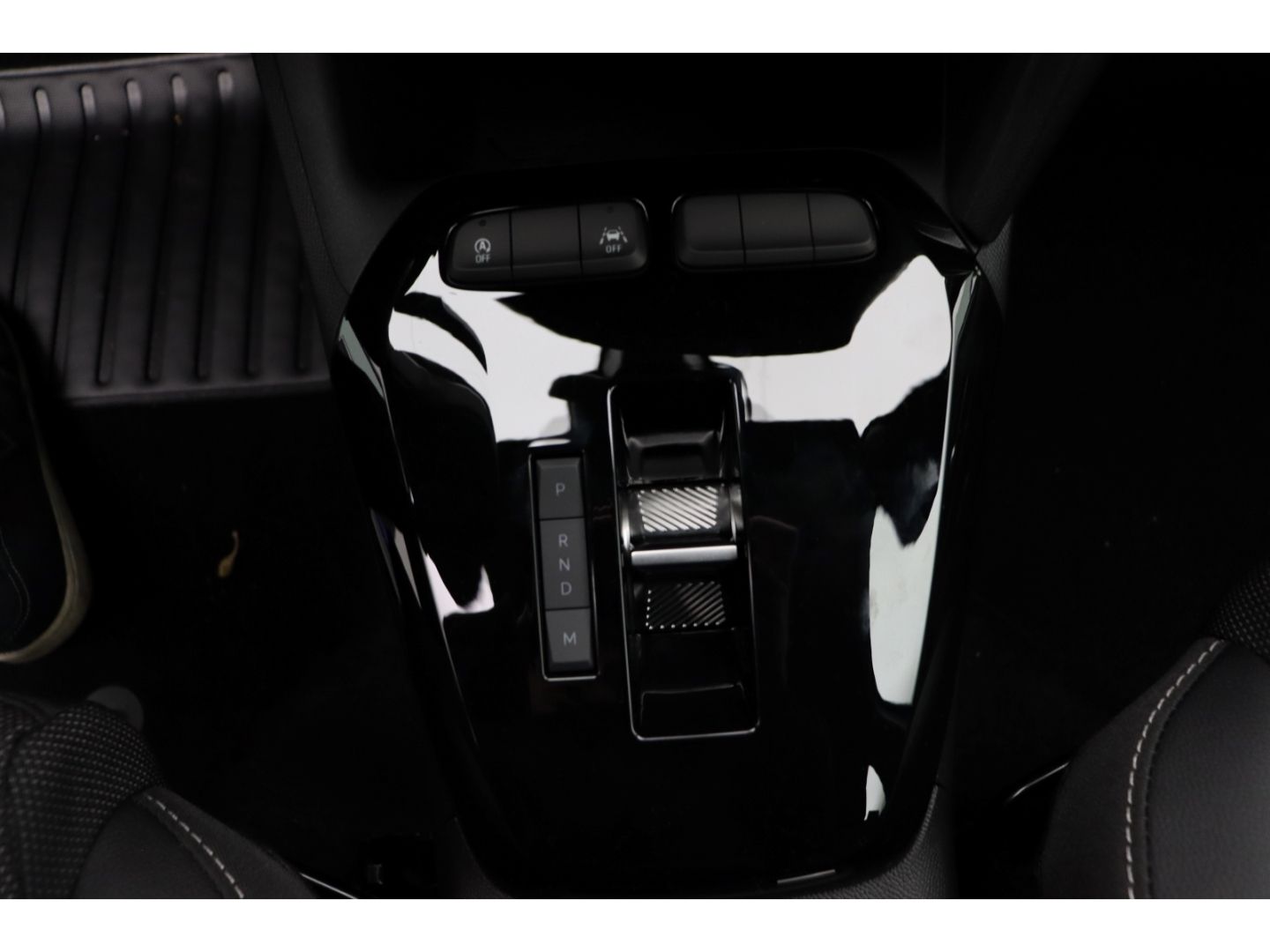 Fahrzeugabbildung Opel Corsa F 1.2 Automatik Totwinkelassistent LED