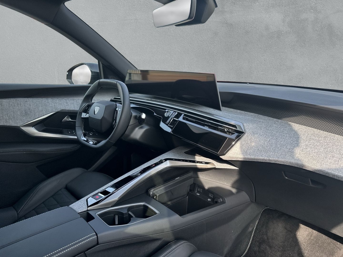 Fahrzeugabbildung Peugeot 3008 Dual-Elektromotor 325 Launch Edition Elektr