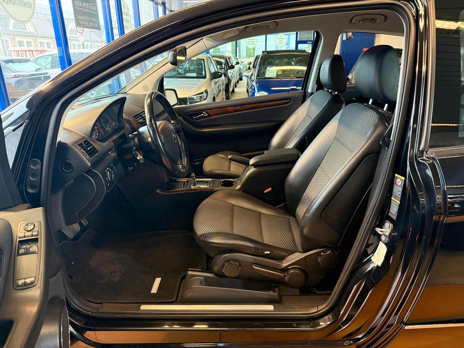 Mercedes-Benz A 180 Elegance / Teilleder / Automatik / Klima