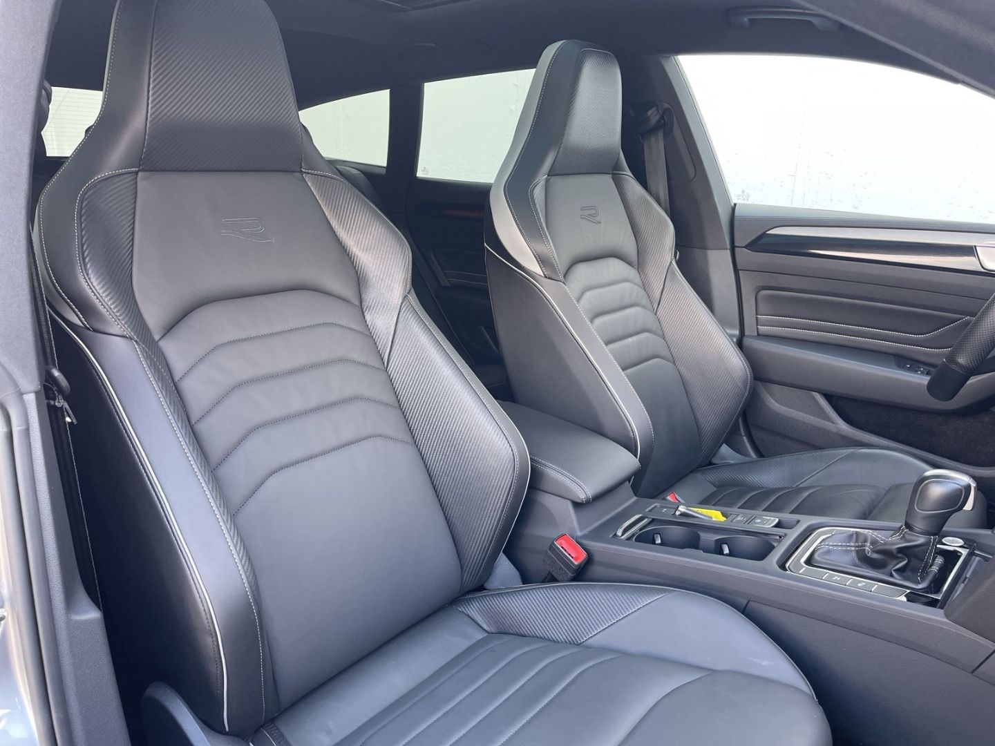 Arteon Shooting Brake R-Line 2.0 TDI 4Motion AHK