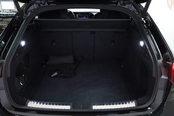 Fahrzeugverkauf 27 Audi A5 Avant TDI 150 kW S-Line Black Matrix Display