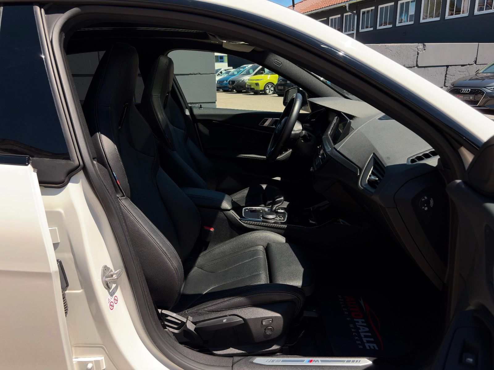 Fahrzeugabbildung BMW 218i Gran Coupe M Sport Shadow Pano HiFi KZG LHZ