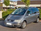 Volkswagen Sharan 1.9TDI tiptronic Highline Highline - VW Sharan Gebrauchtwagen in Osnabrück