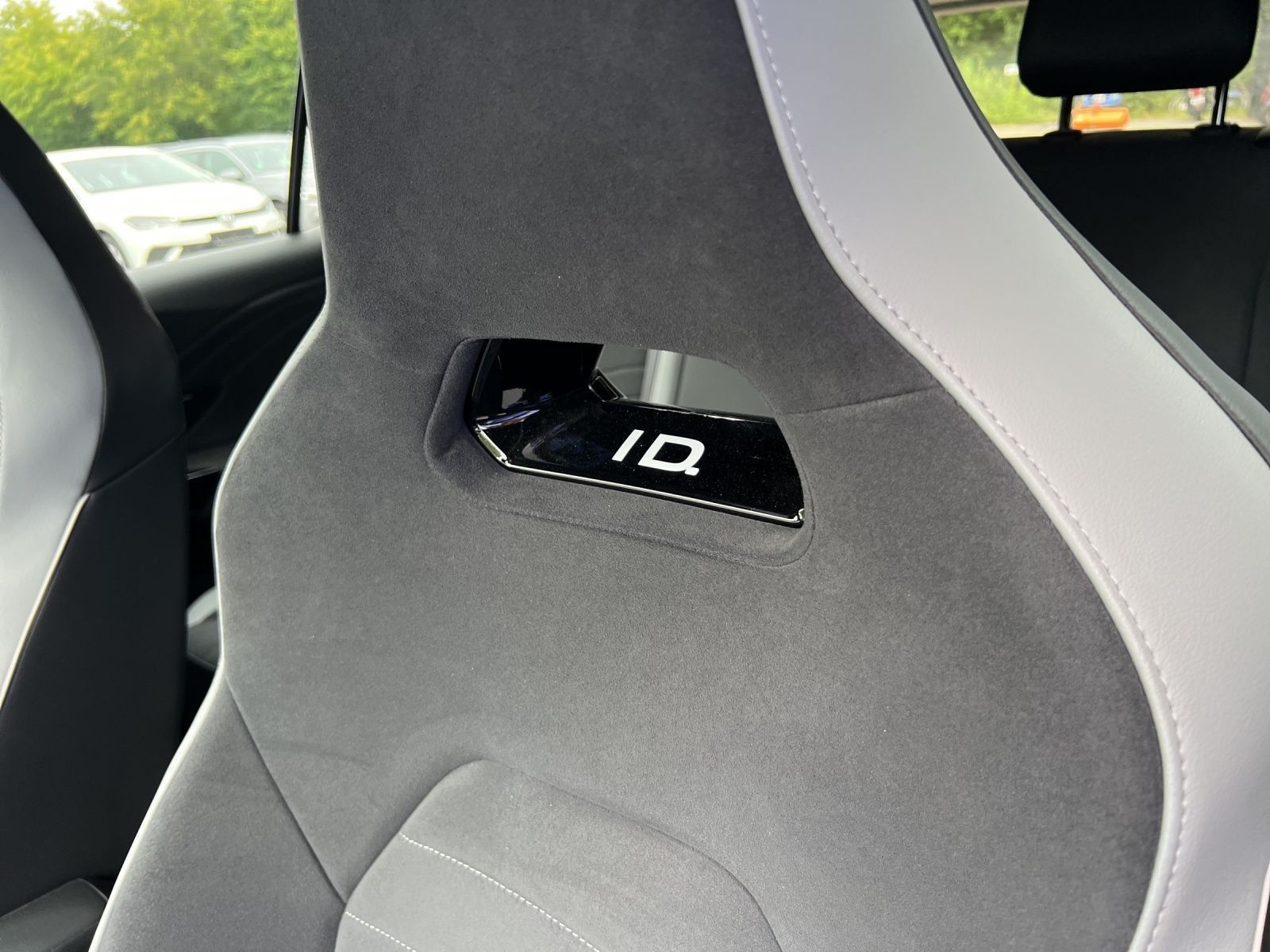 ID.3 Pro S GOAL 170 kW AHK*Navi*ACC*Massage