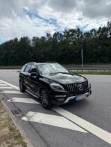 Mercedes-Benz Mercedes ML 350 4 Matic Vollausstattung TÜ... - Mercedes-Benz ML-Klasse Gebrauchtwagen in Bremen