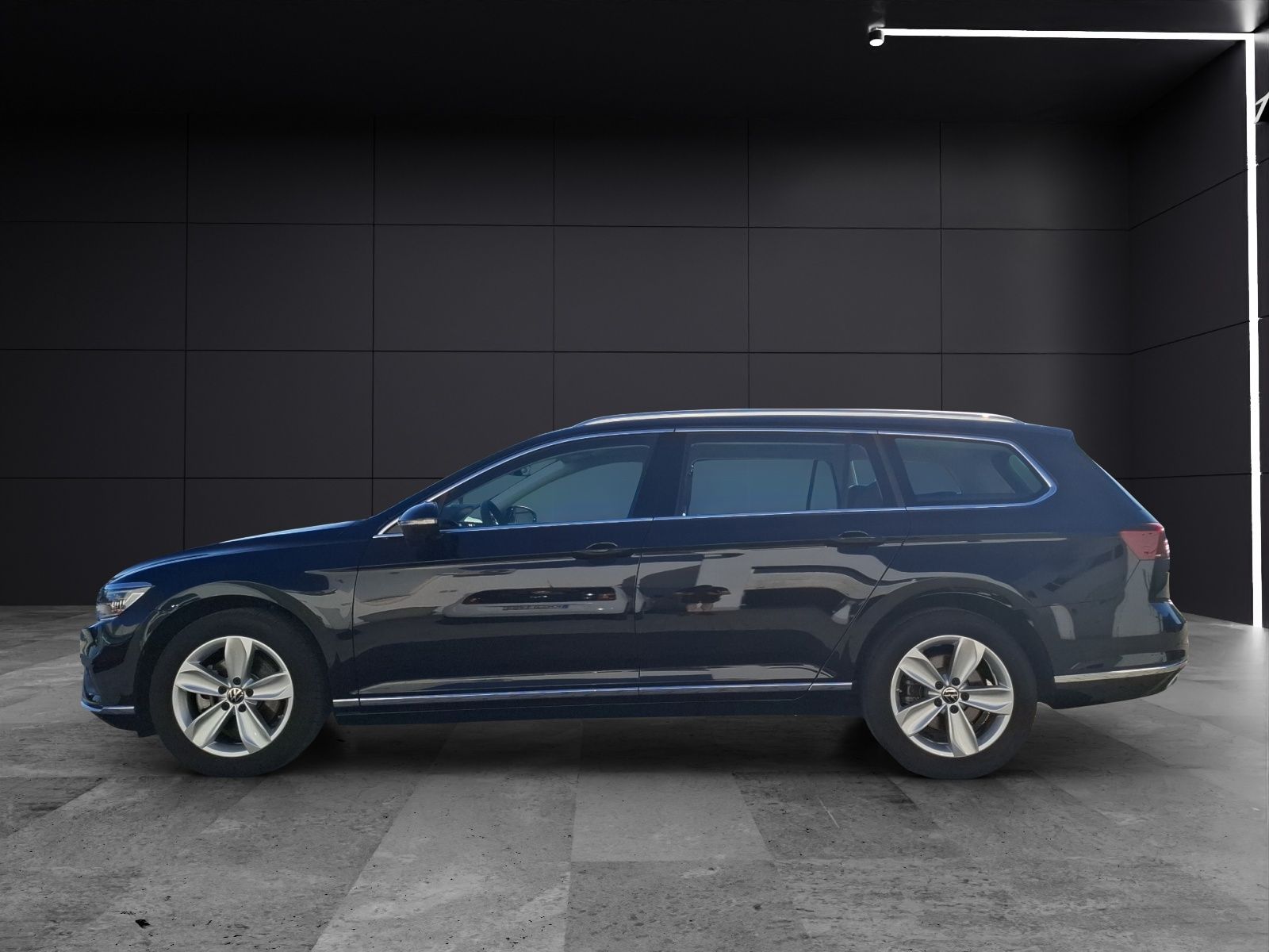 Fahrzeugabbildung Volkswagen Passat Variant TDI Elegance DSG STH Matrix AHK N