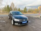 Volkswagen Passat Variant Highline BlueMotion/Ahk/Shz/2.Han - Volkswagen Passat aus 2012