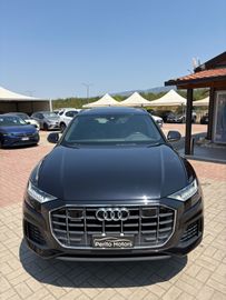 Audi Q8 - 10