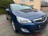 Opel Astra J Lim. 5-trg. Design.1.Hd.Stanheiz,Scheckh - gebrauchte Opel Astra aus dem Jahr 2011