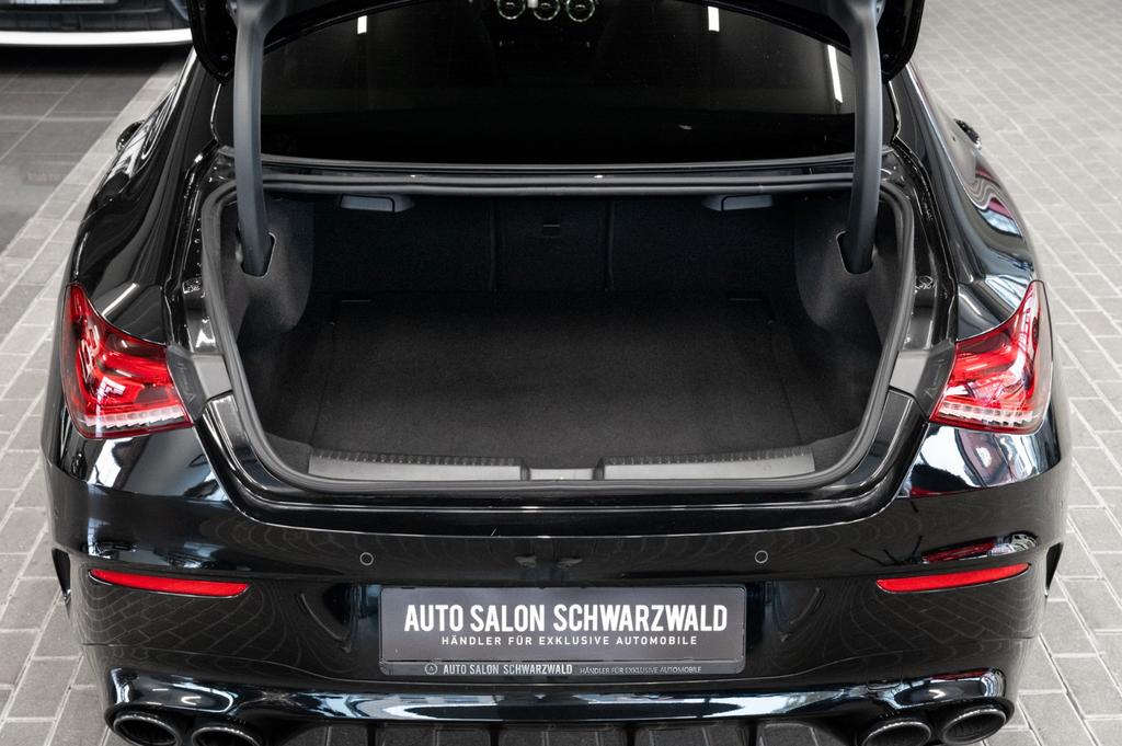 Mercedes-Benz CLA 45 AMG