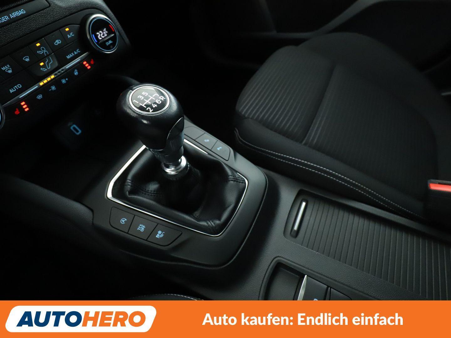 Ford Focus 1.0 EcoBoost Titanium*NAVI*CAM*SPUR*PDC*