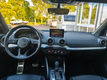 Audi Q2 35 TFSI sport*S-Tronic*LED*Alu*SHZ*PDC*