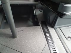 Adria Twin 640 SGX 60 Y Edition, Automatik