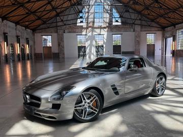 صورة 5 لـ 2010 Mercedes-BENZ SLS AMG