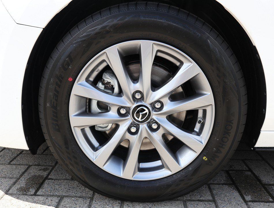 Fahrzeugabbildung Mazda 3 2025 Prime-Line G-140 *sofort* NAVI ACAA HUD R