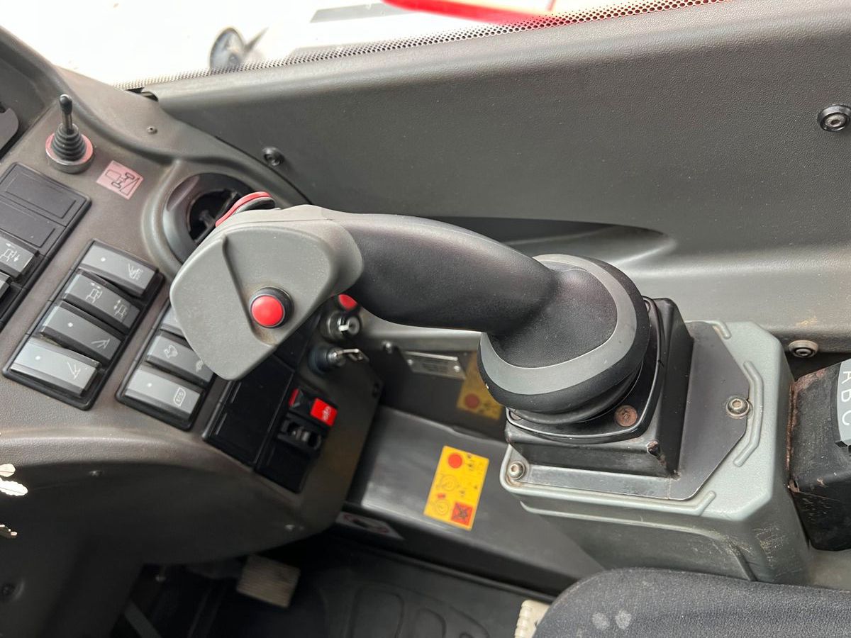 Fahrzeugabbildung Manitou MRT 2150 + / nur 2.463h! / Funk / Gabel