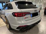 Audi RS4, ABT Paket, Nardograu goldene Felgen - Audi RS4: Abt