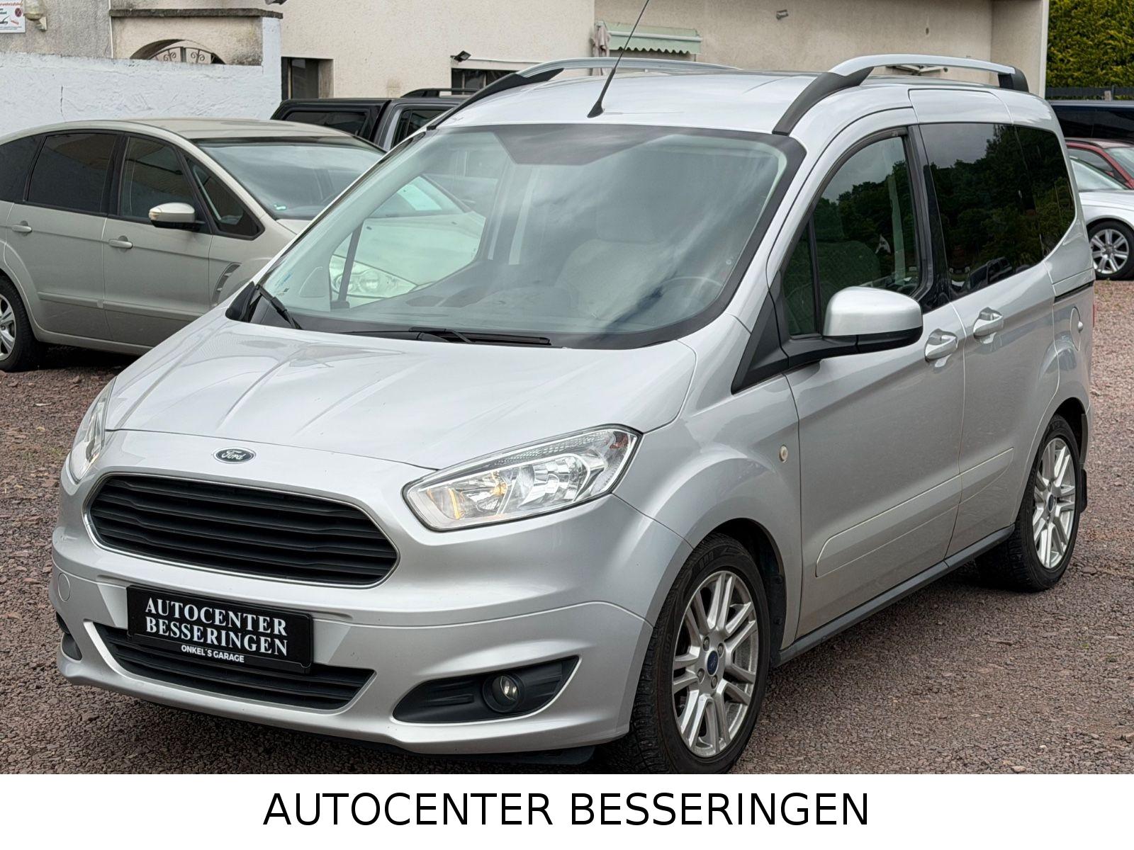 Ford Tourneo Courier Titanium * 2x HUNDEGITTER *
