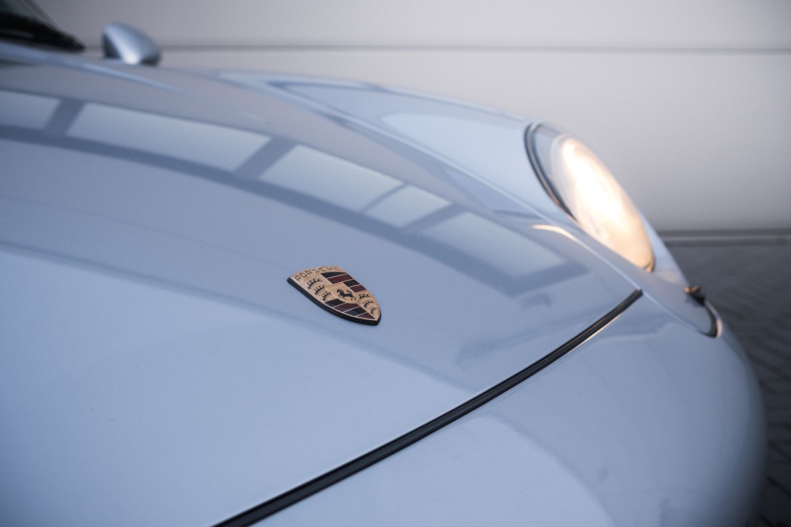 Fahrzeugabbildung Porsche 993/911 Carrera-dt. Auto-unfallfrei-Schalter