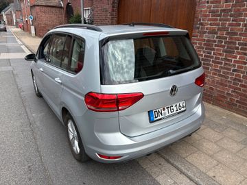 Volkswagen Touran - 7