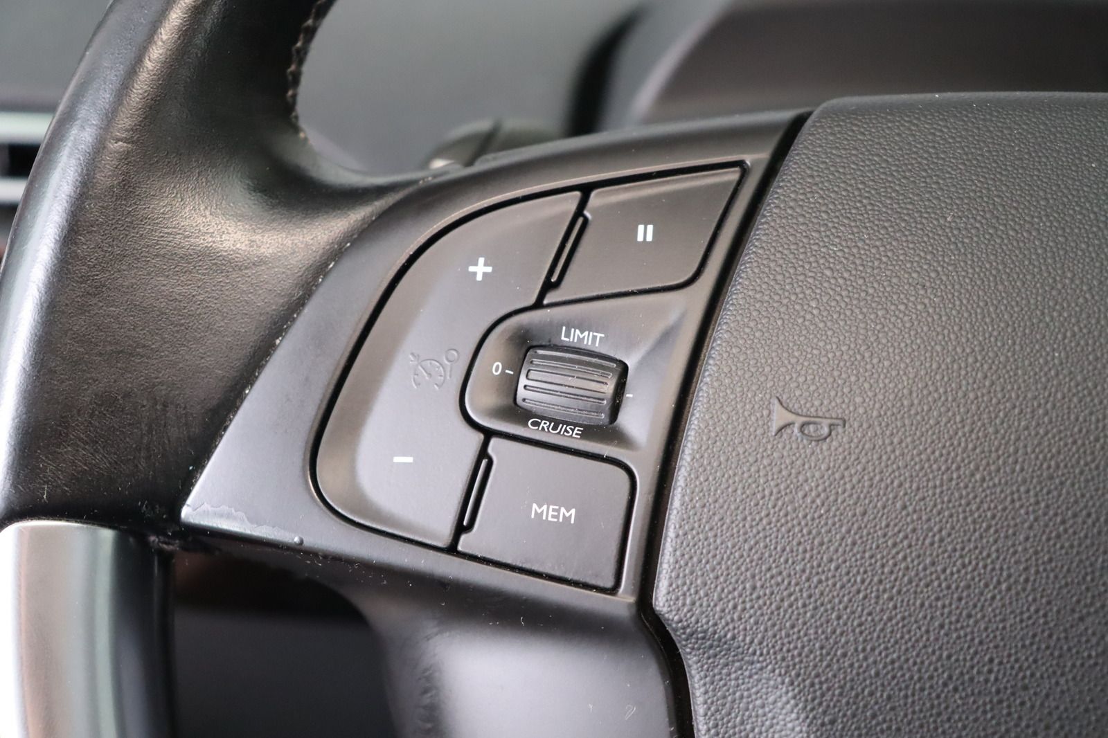 Fahrzeugabbildung Citroën C4 Picasso * Massage * Navi * Parkassist.