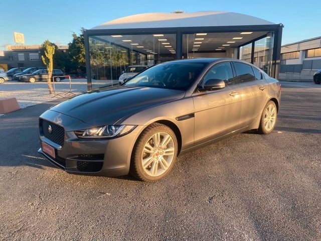 Jaguar XE 2.0 D 180 CV AWD aut. Prestige Busines