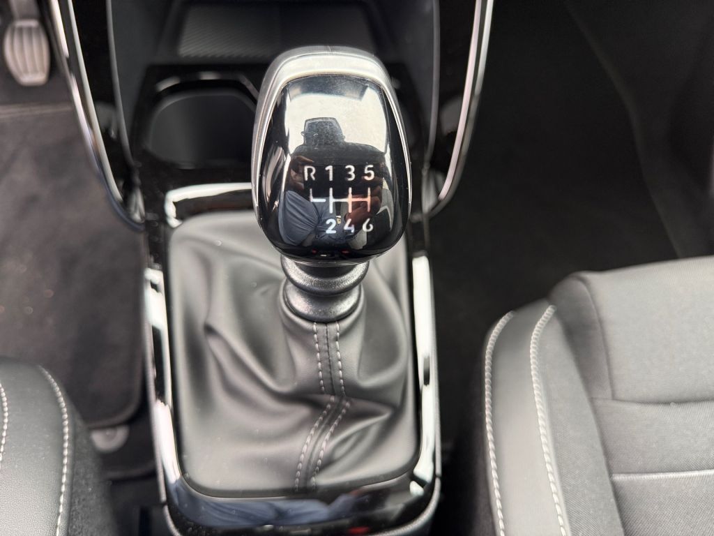 Fahrzeugabbildung Citroën C3 Turbo 100 PLUS + Winter Paket*Allwetterreifen