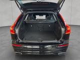 Volvo XC60 B5 AWD R-Design Aut 360° PilotAssist BLIS 1 - Volvo XC60: 3D