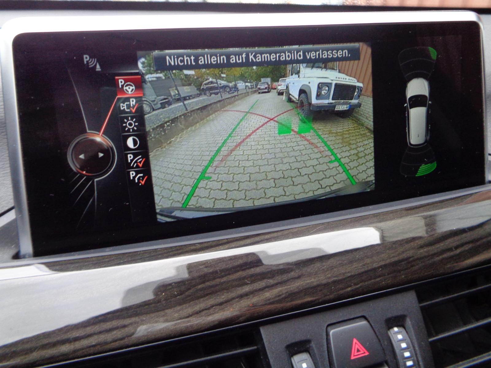 BMW X1 xDrive 20 i, Autom., Head-up, Panorama